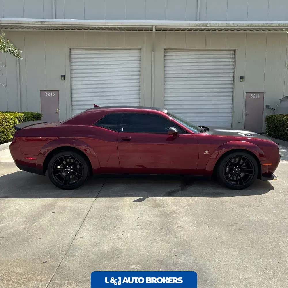 2023 Dodge Challenger R/T SCAT PACK