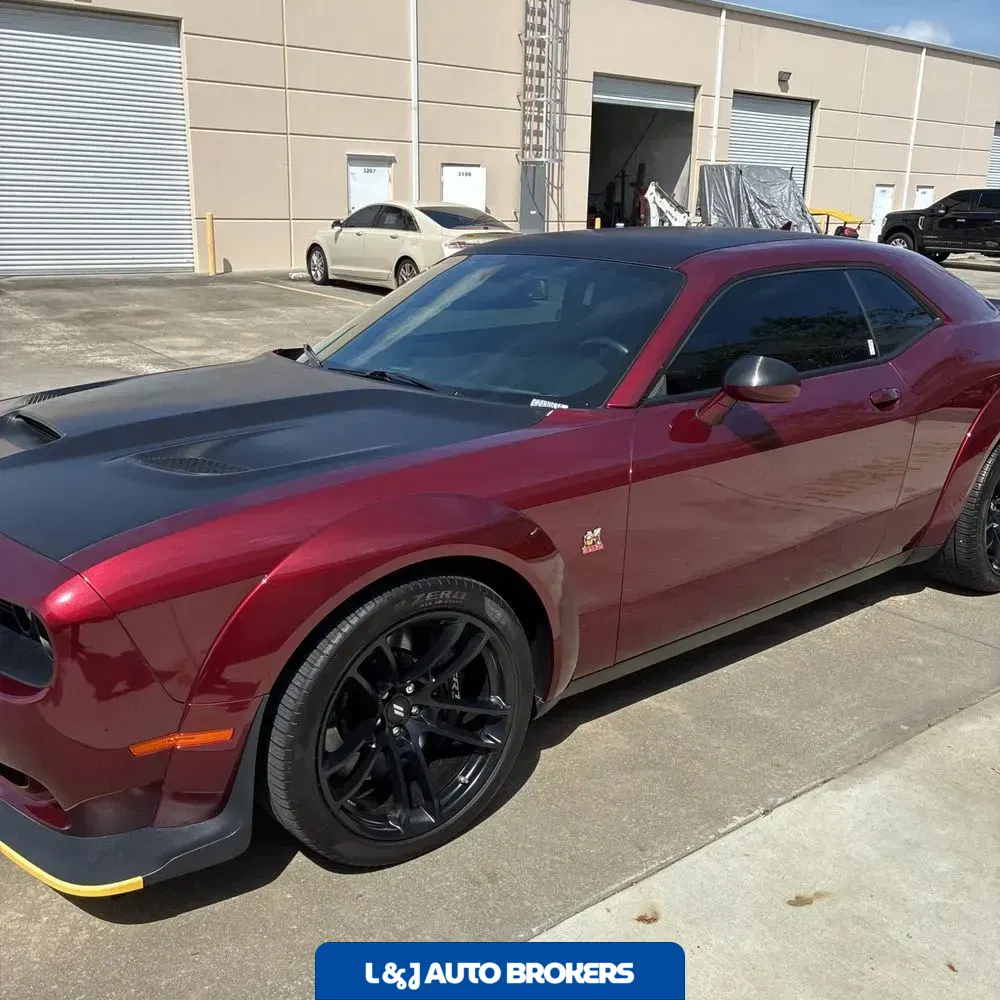 2023 Dodge Challenger R/T SCAT PACK