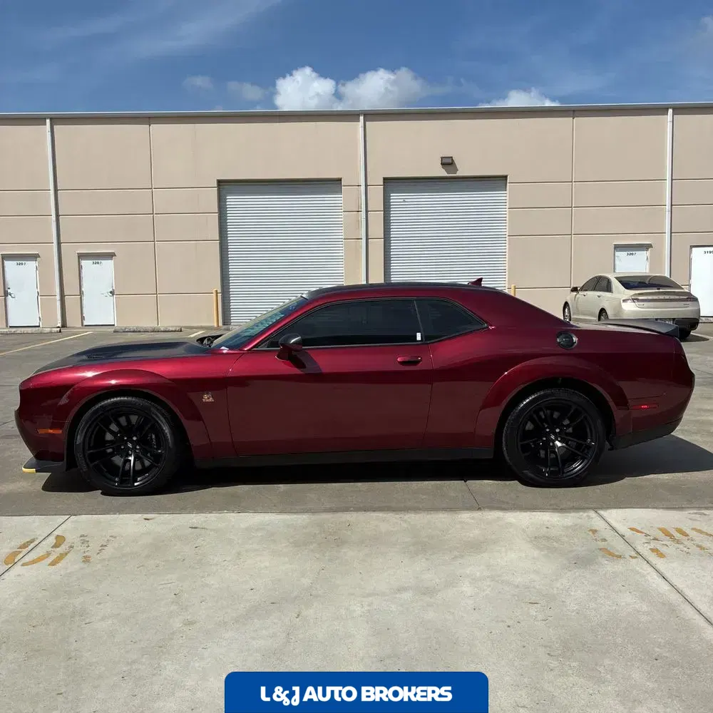 2023 Dodge Challenger R/T SCAT PACK