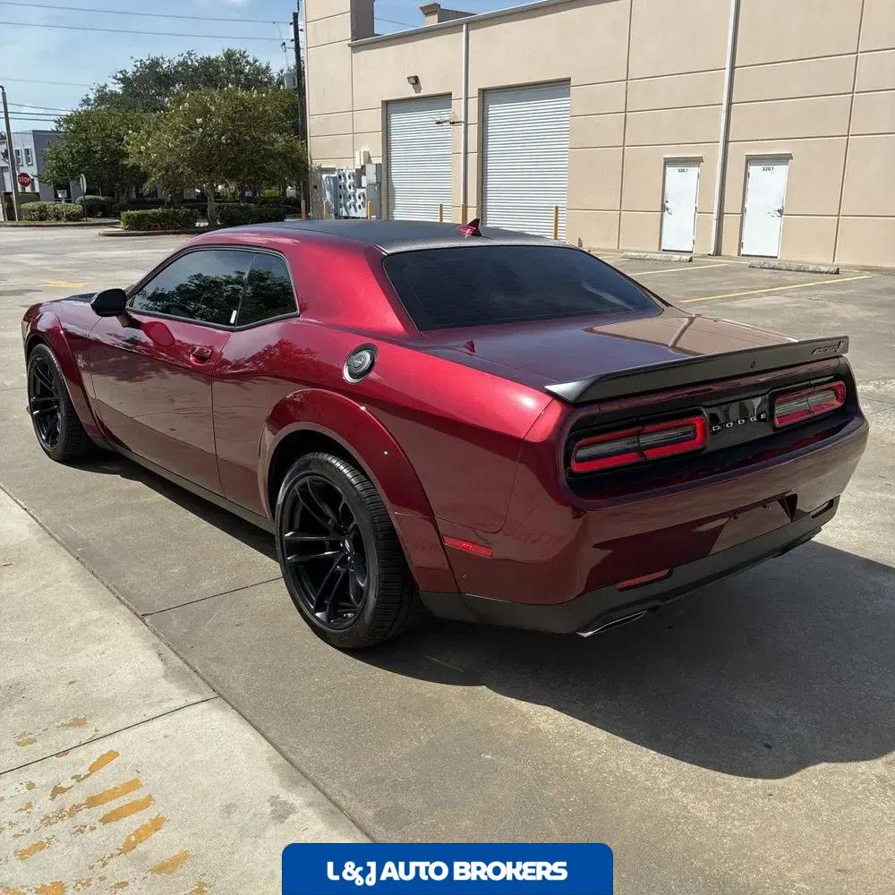 2023 Dodge Challenger R/T SCAT PACK