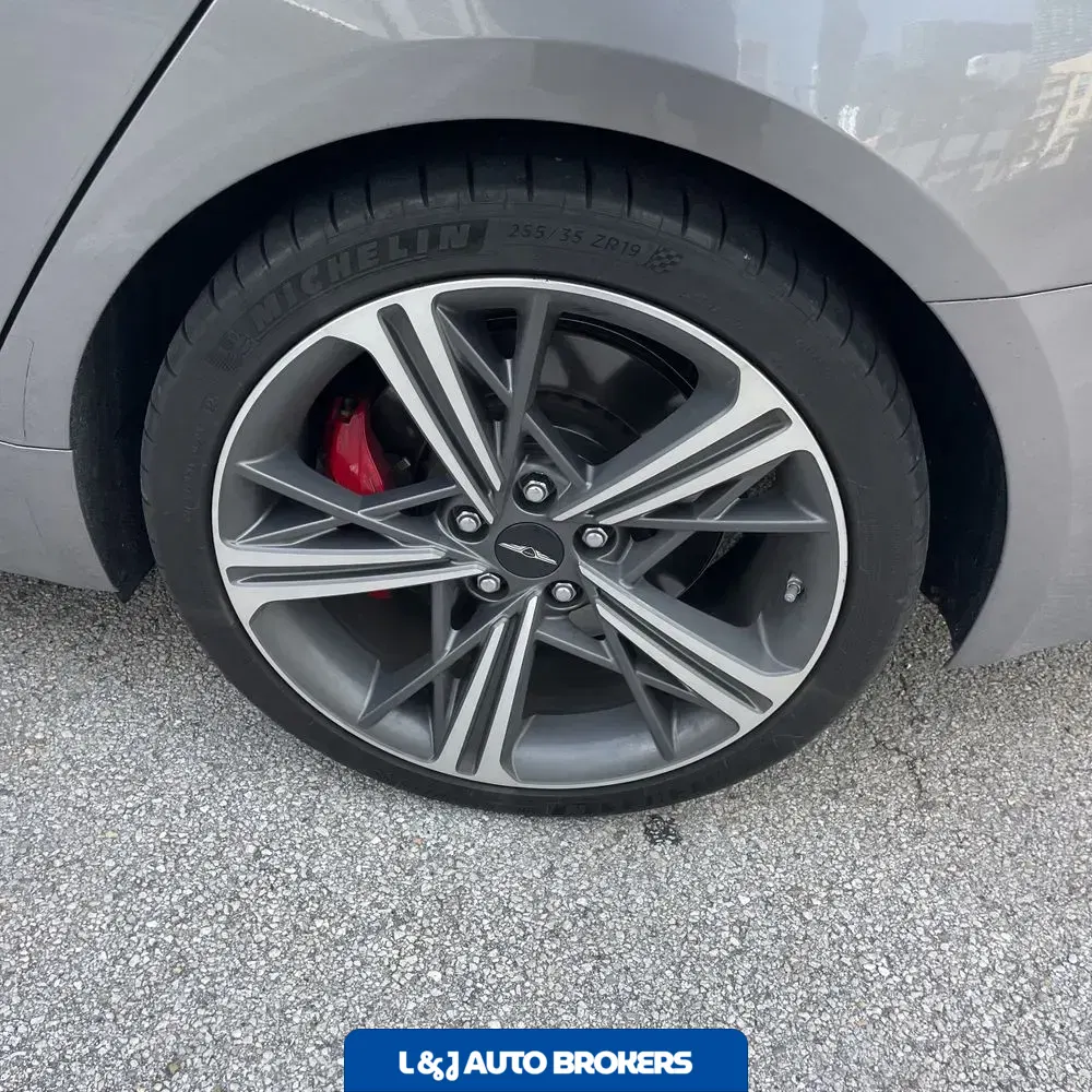 2025 Genesis G70 3.3T Sport Prestige