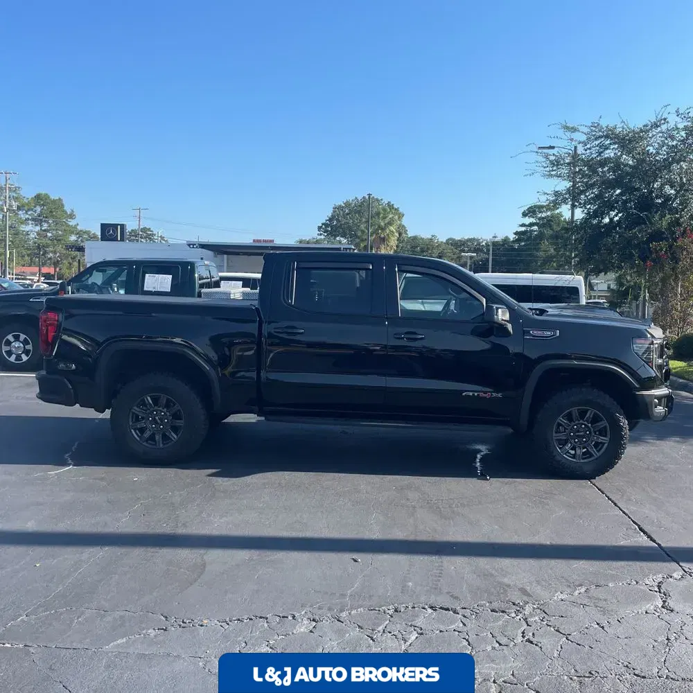 2024 GMC Sierra 1500 AT4X