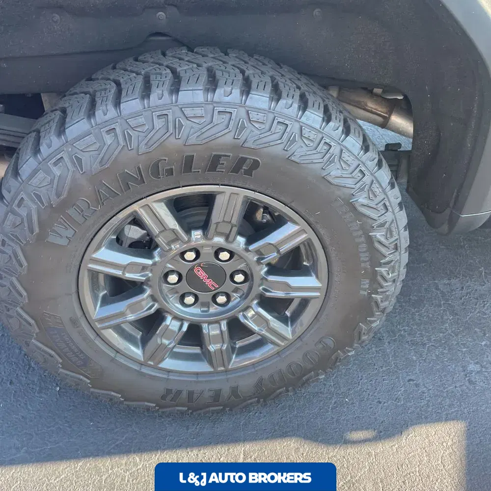 2024 GMC Sierra 1500 AT4X