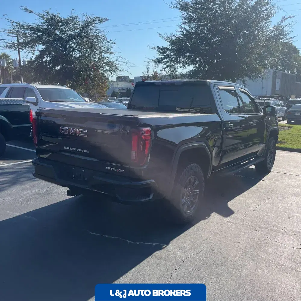 2024 GMC Sierra 1500 AT4X