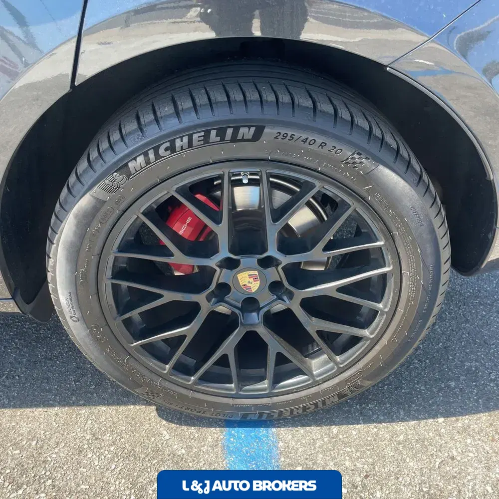 2021 Porsche Macan GTS