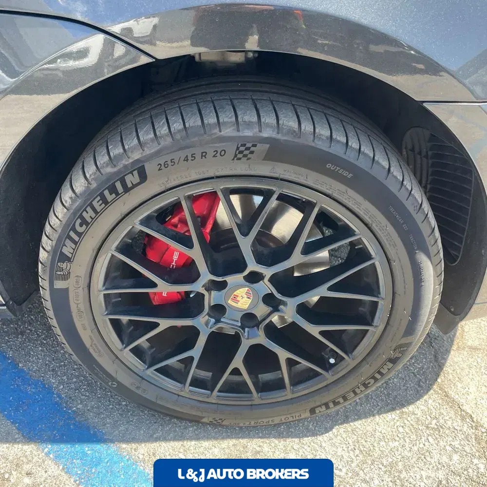2021 Porsche Macan GTS