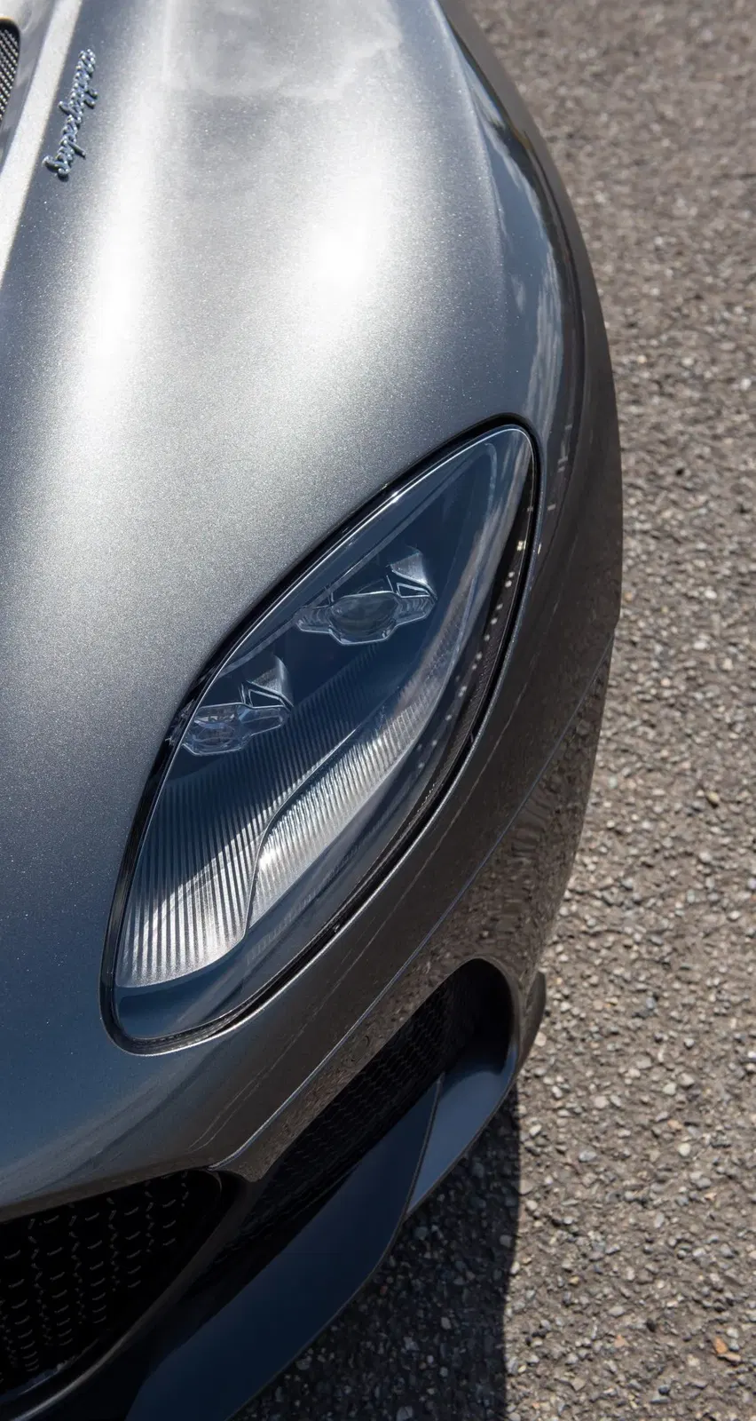 2019 Aston Martin DBS Superleggera Coupe