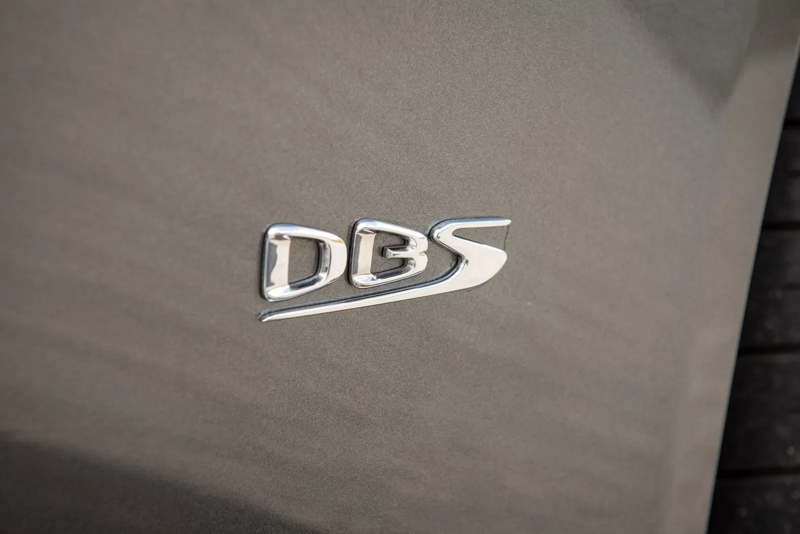 2019 Aston Martin DBS Superleggera Coupe