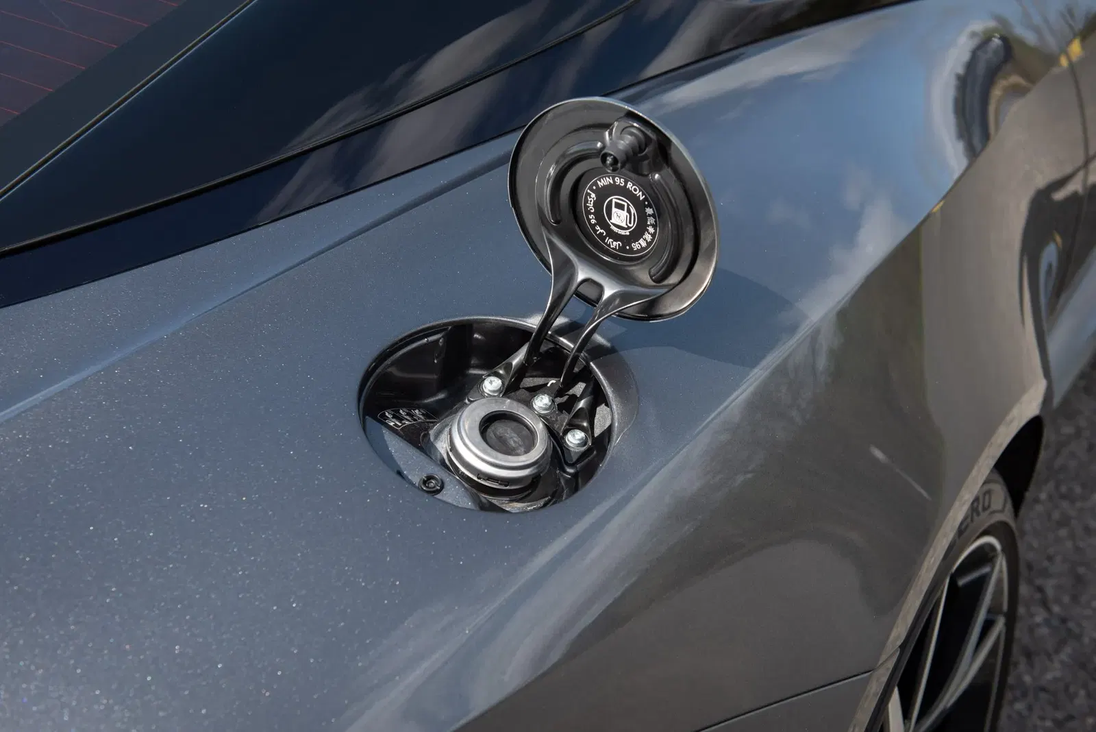 2019 Aston Martin DBS Superleggera Coupe