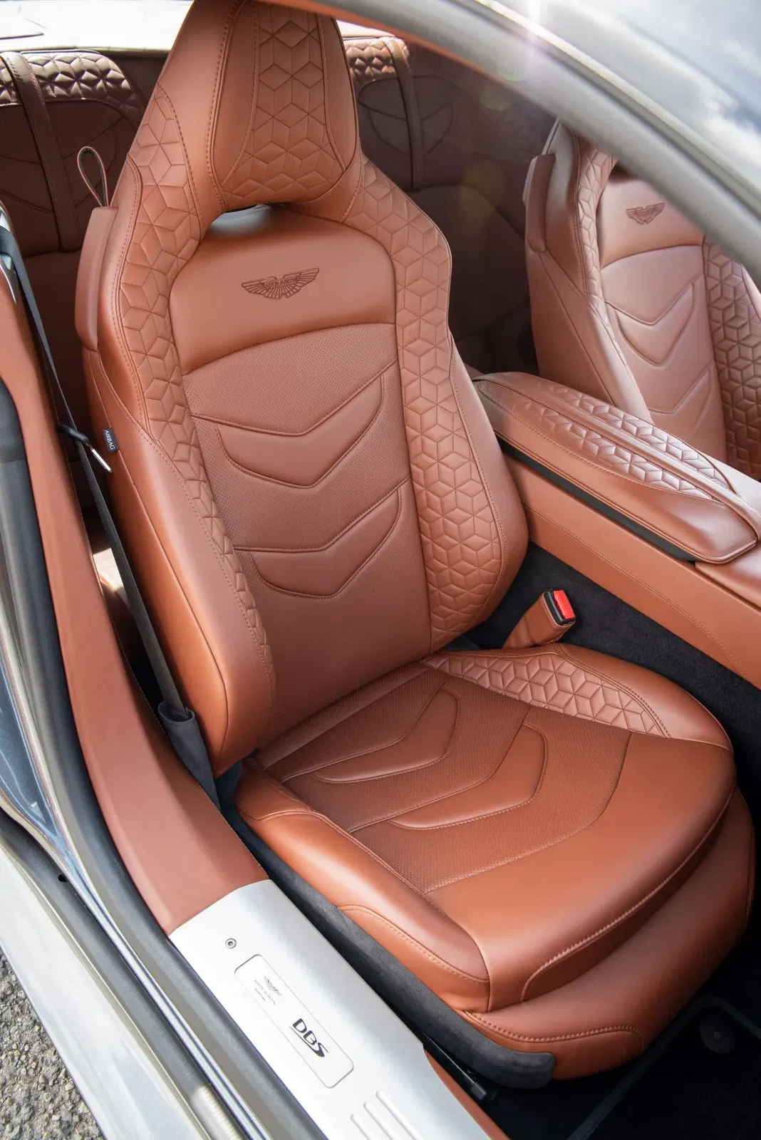 2019 Aston Martin DBS Superleggera Coupe