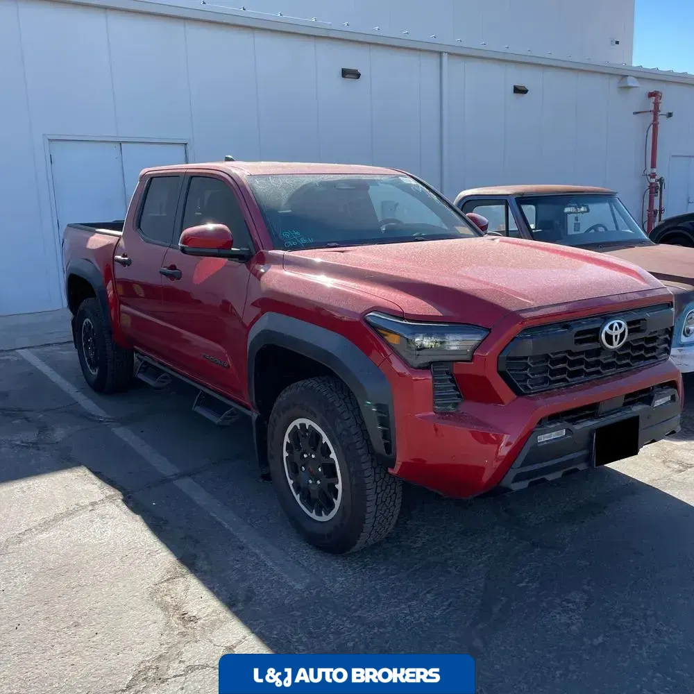 2025 Toyota Tacoma TRD Off-Road