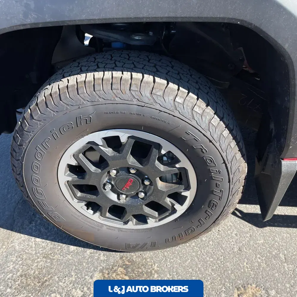 2025 Toyota Tacoma TRD Off-Road