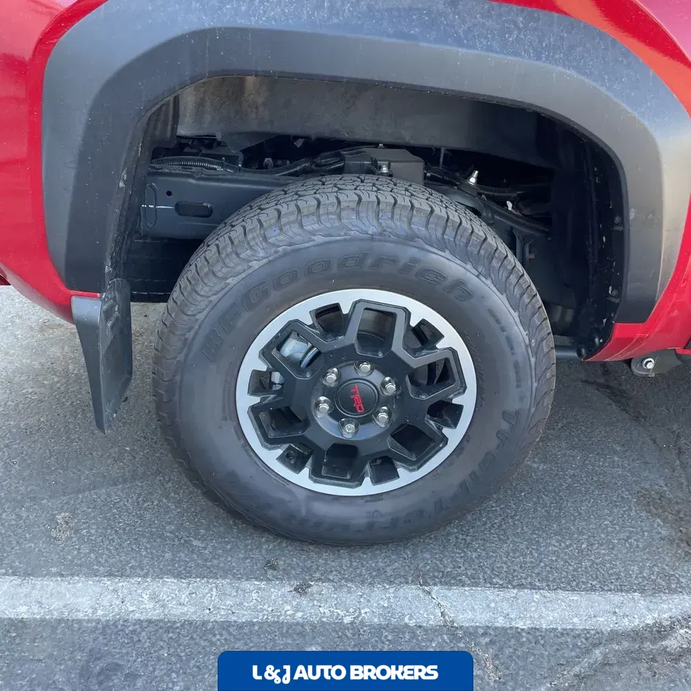 2025 Toyota Tacoma TRD Off-Road