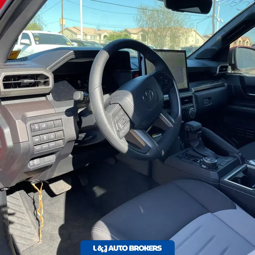 2025 Toyota Tacoma TRD Off-Road