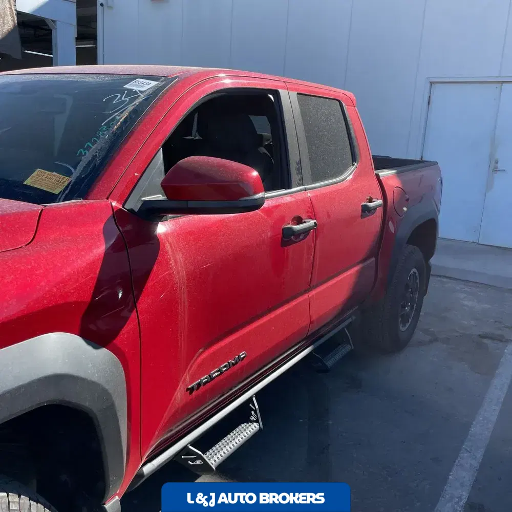 2025 Toyota Tacoma TRD Off-Road