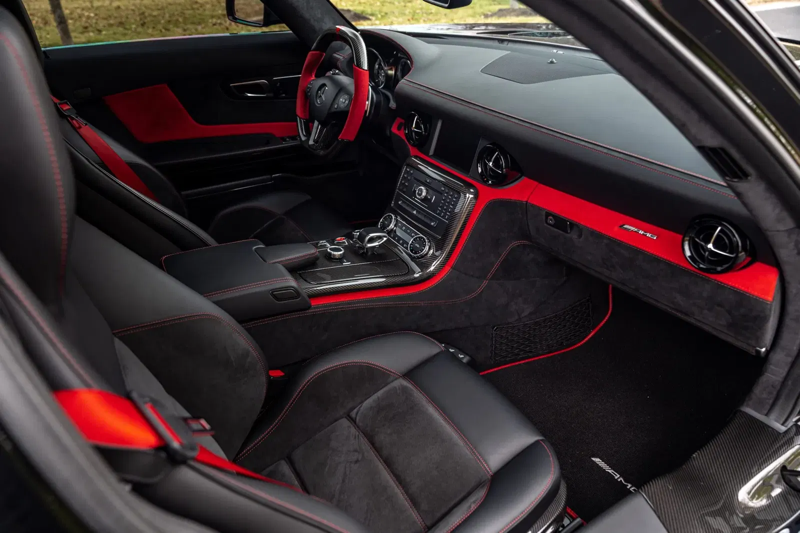 6k-Mile 2014 Mercedes-Benz SLS AMG Black Series