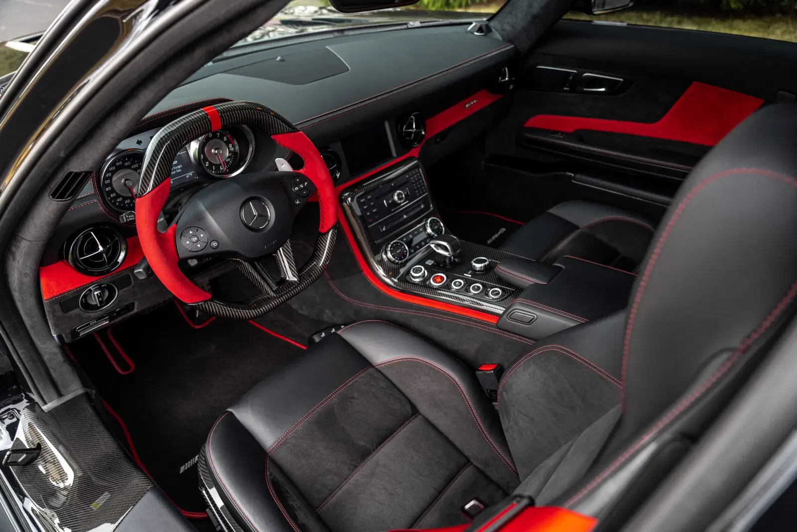 6k-Mile 2014 Mercedes-Benz SLS AMG Black Series