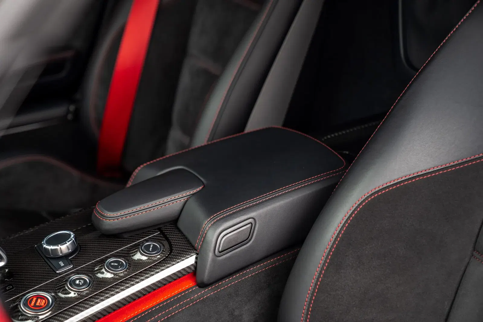 6k-Mile 2014 Mercedes-Benz SLS AMG Black Series