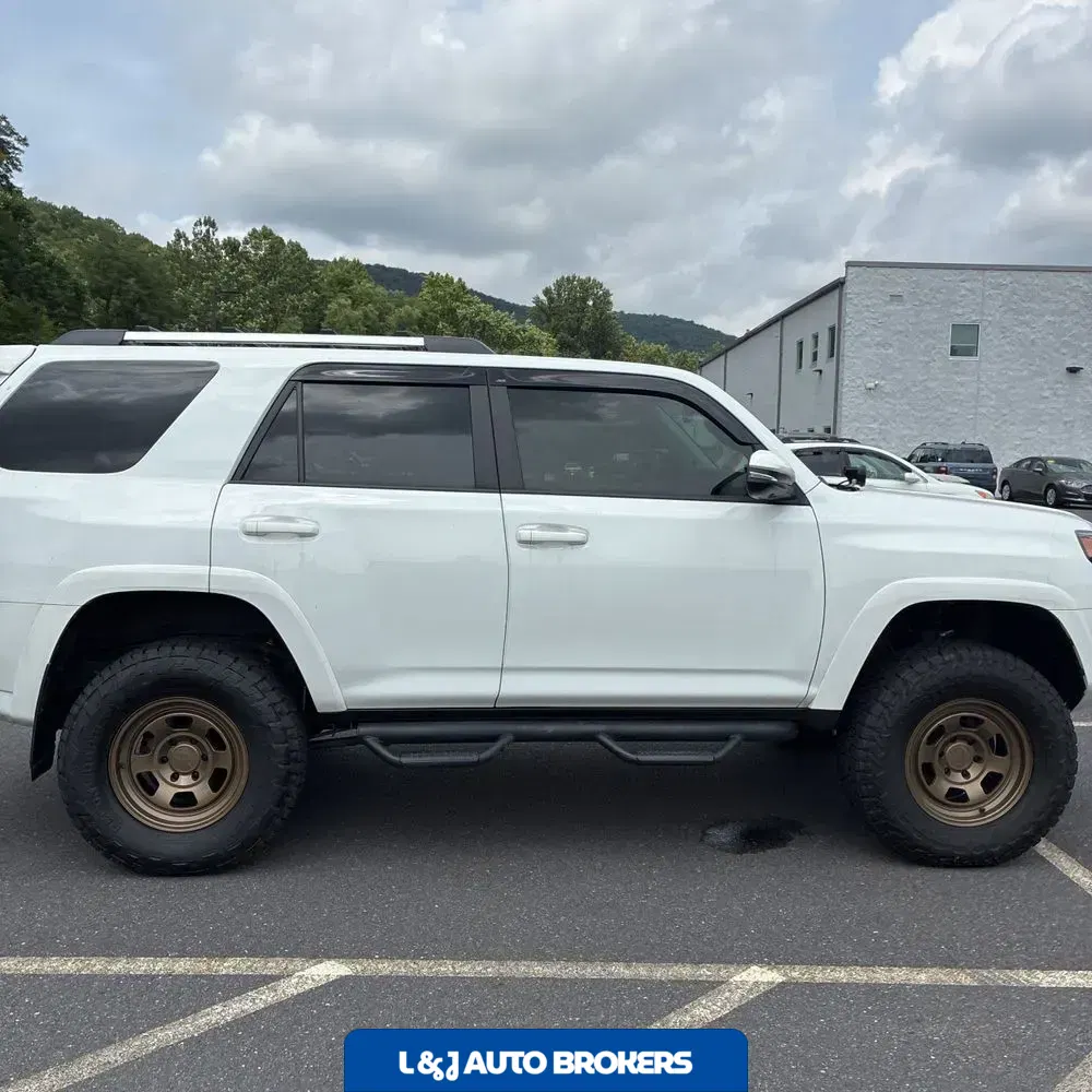 2024 Toyota 4Runner SR5 Premium