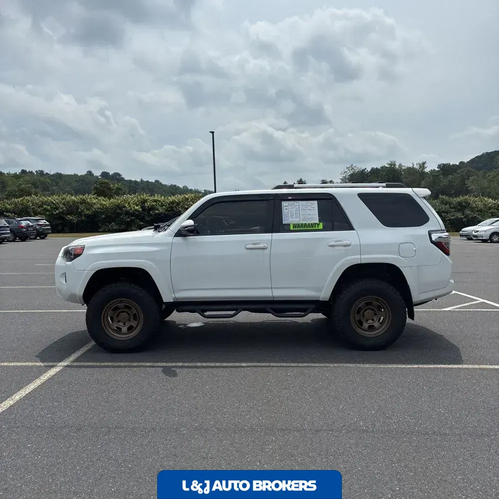 2024 Toyota 4Runner SR5 Premium