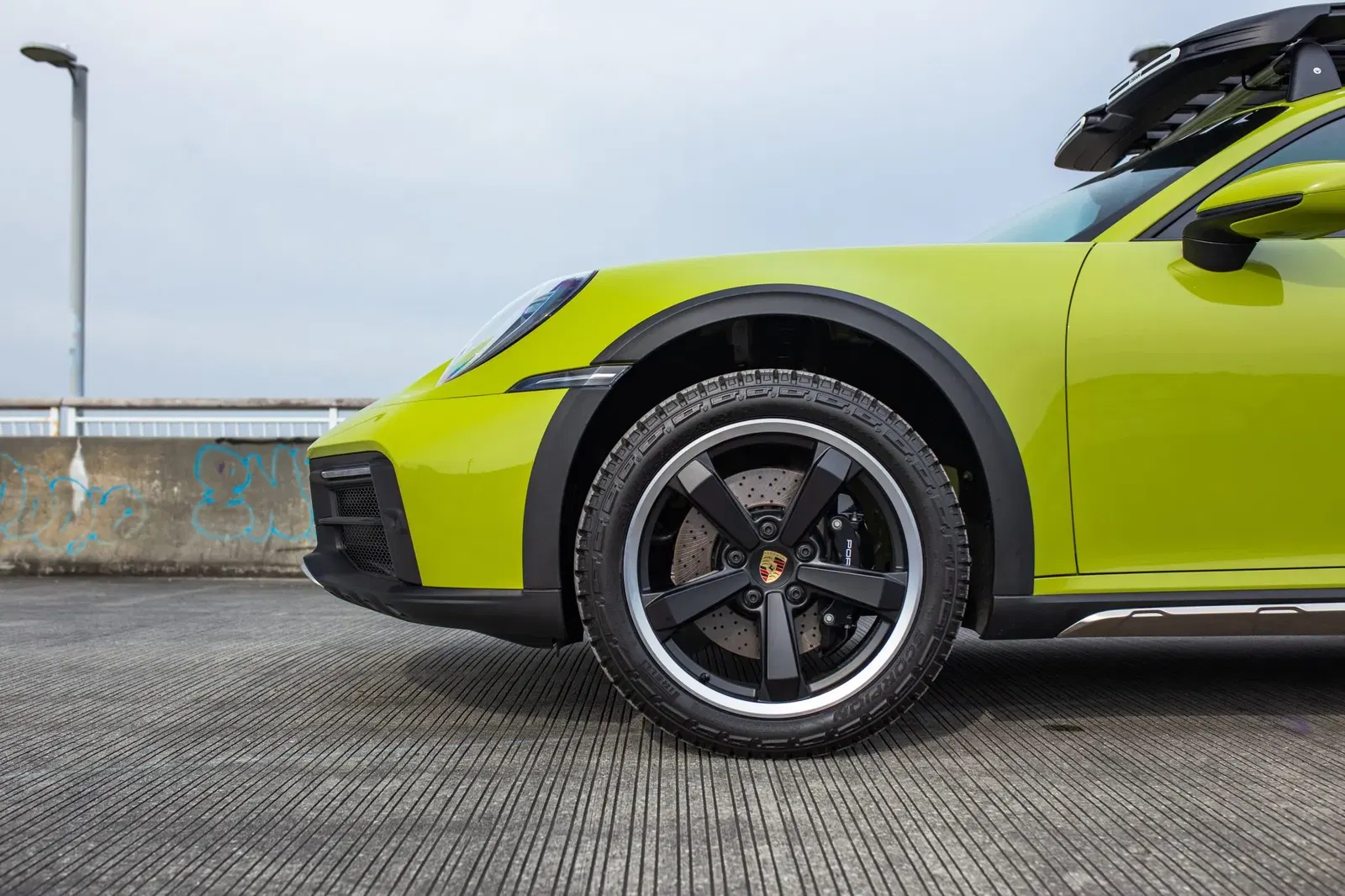 2024 Porsche 911 Dakar