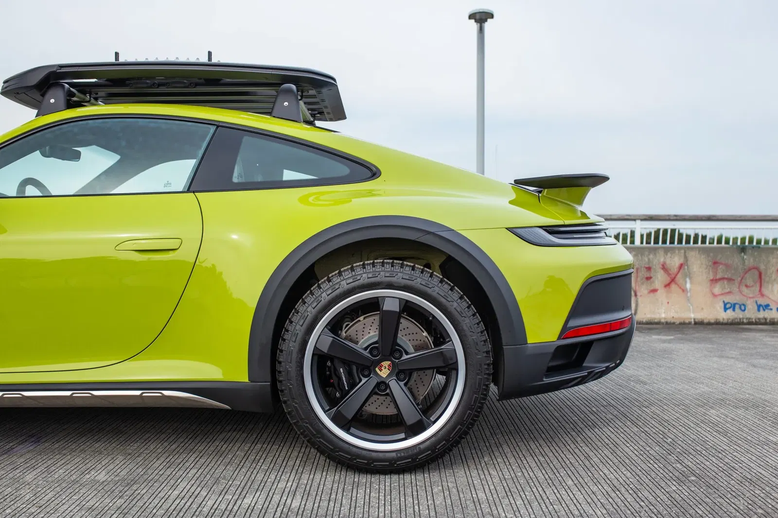 2024 Porsche 911 Dakar