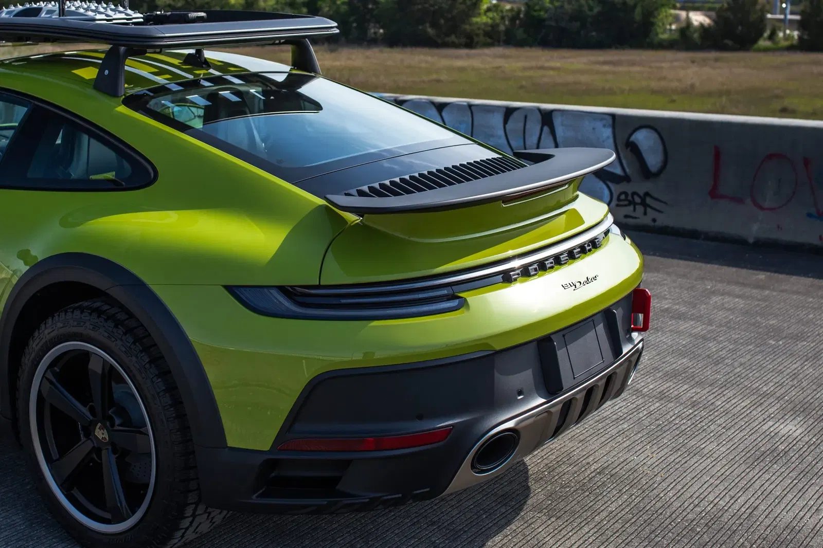 2024 Porsche 911 Dakar