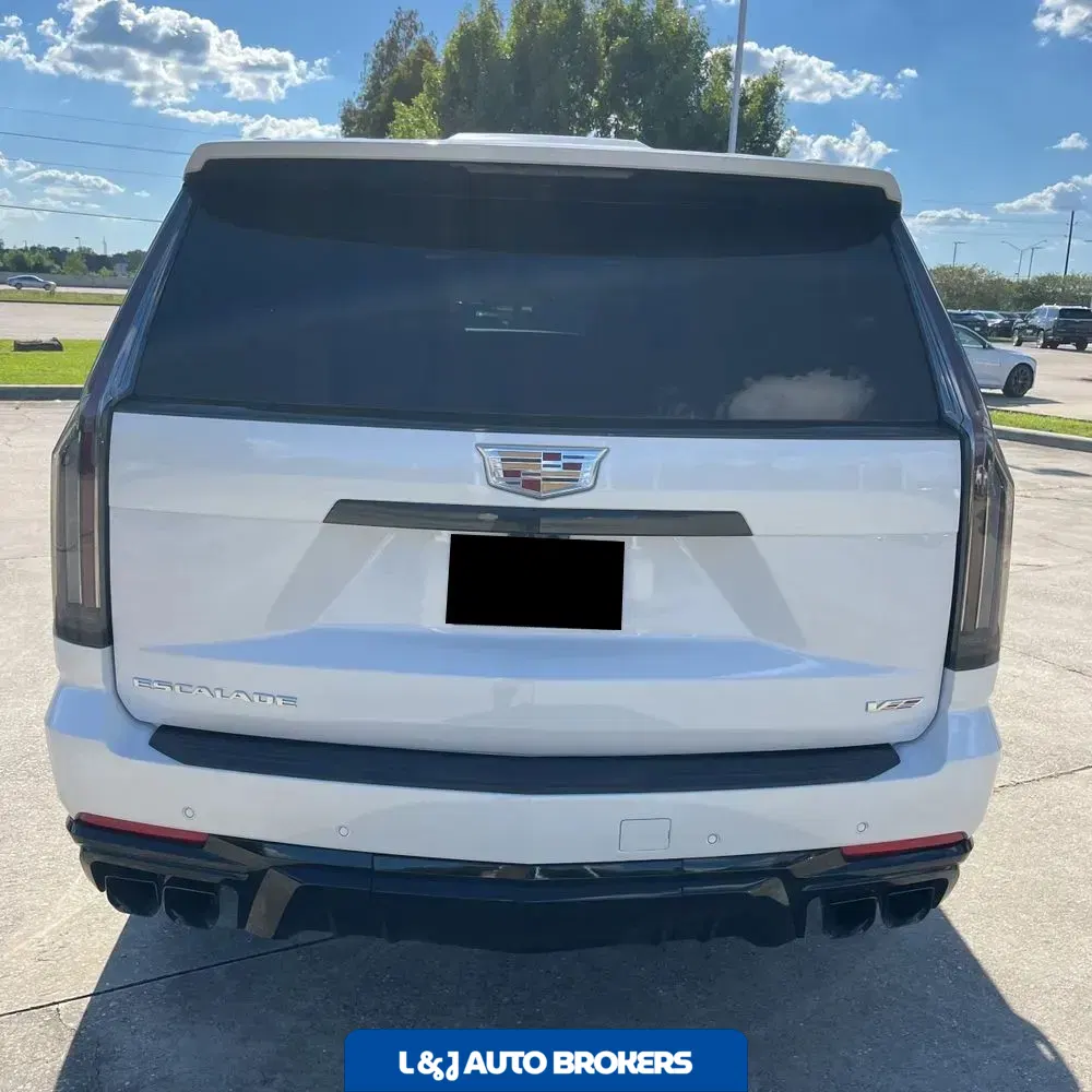 2025 Cadillac Escalade-V ESV Base