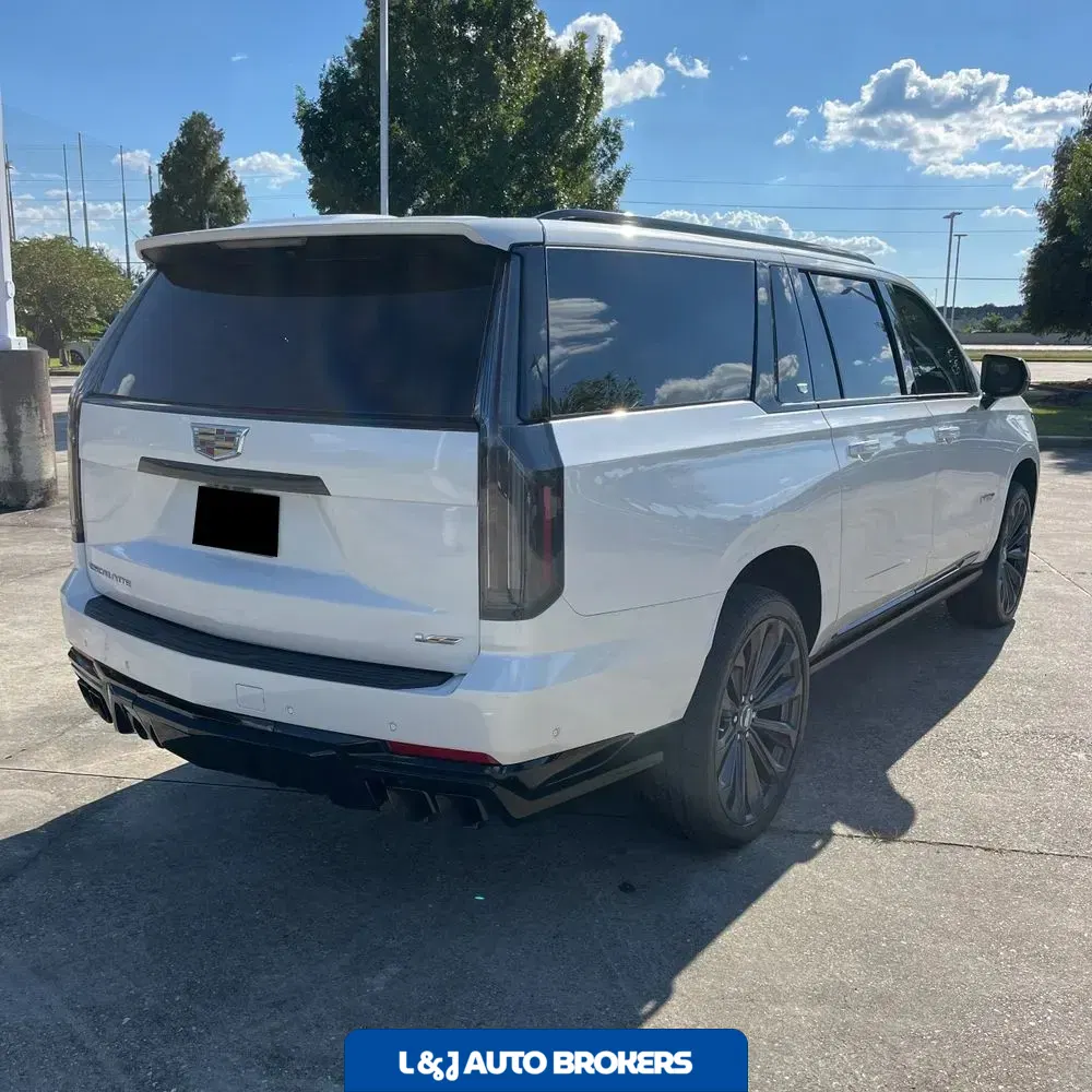 2025 Cadillac Escalade-V ESV Base