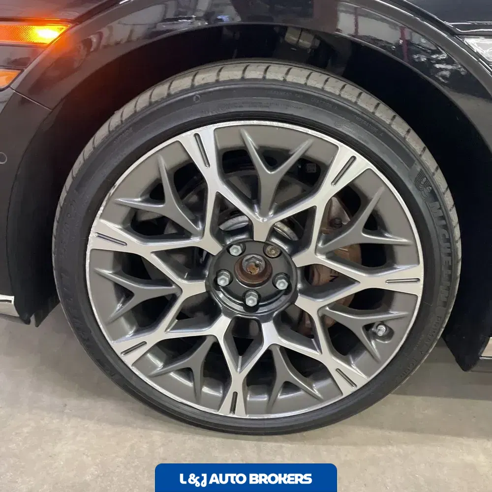 2023 Genesis G90 3.5T e-Supercharger