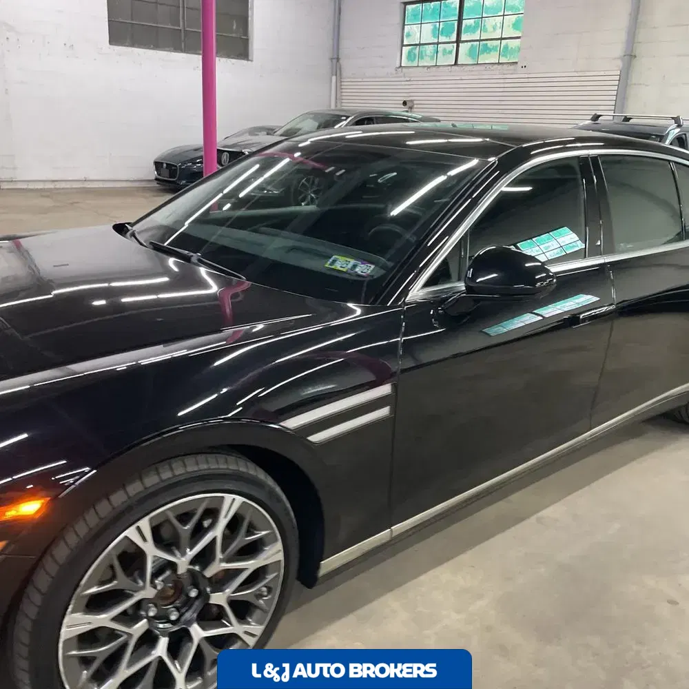 2023 Genesis G90 3.5T e-Supercharger
