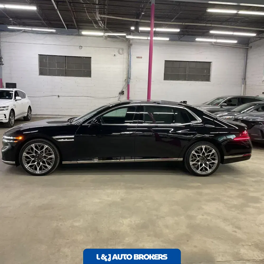 2023 Genesis G90 3.5T e-Supercharger