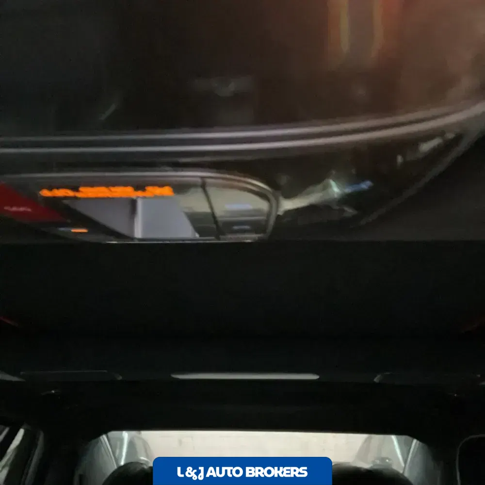 2023 Genesis G90 3.5T e-Supercharger