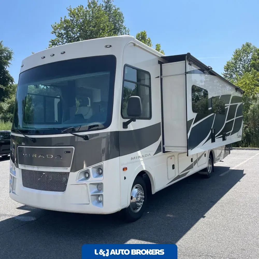 2020 Mirada Coachman motor home Base