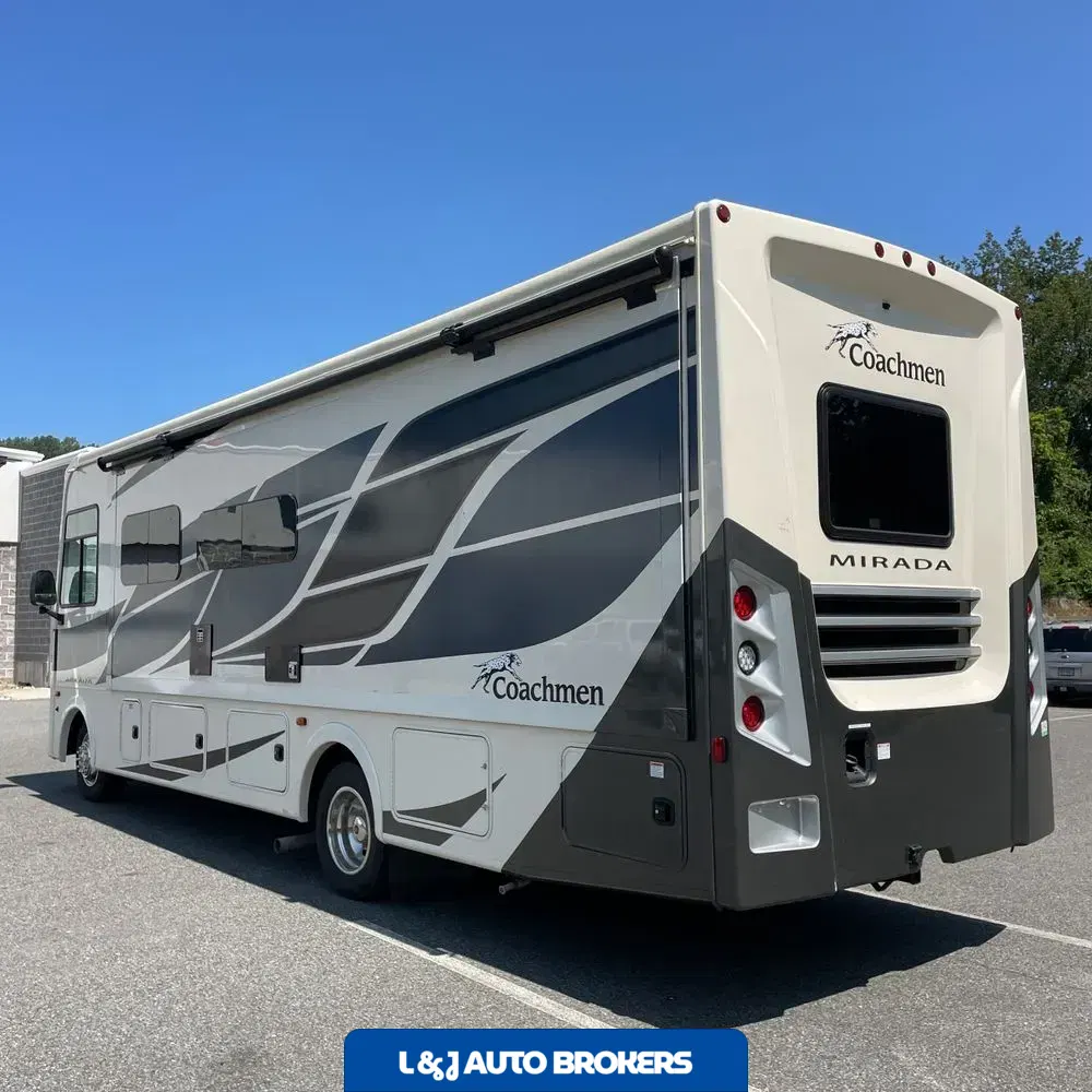 2020 Mirada Coachman motor home Base