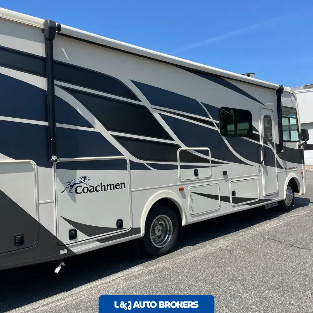 2020 Mirada Coachman motor home Base