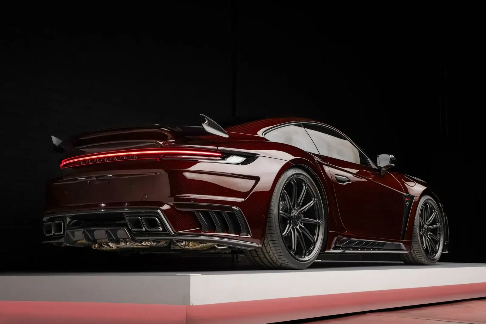 Carbon-Fiber-Bodied 2022 Porsche 911 Turbo S Coupe