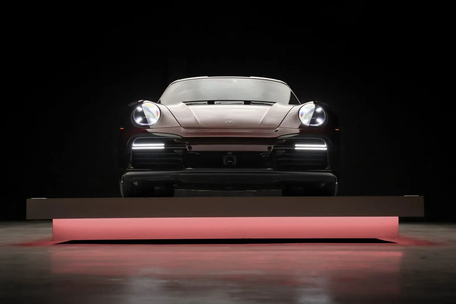 Carbon-Fiber-Bodied 2022 Porsche 911 Turbo S Coupe