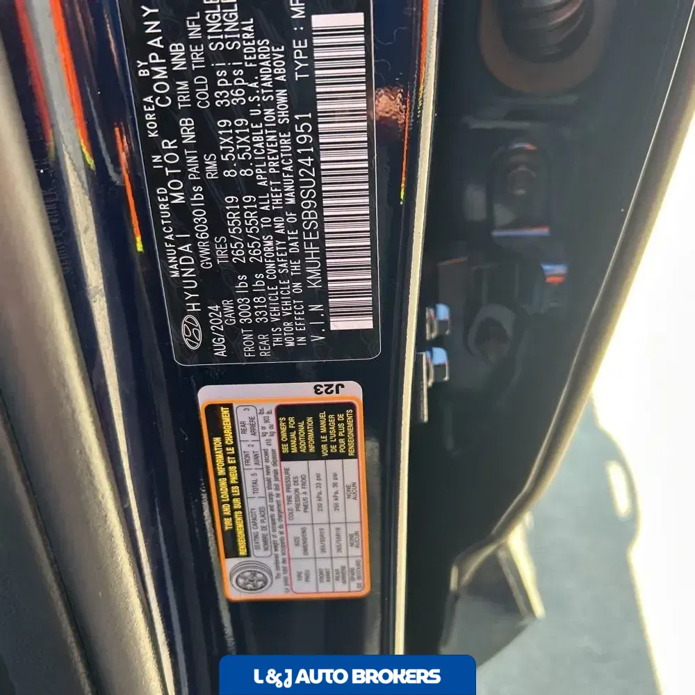 2025 Genesis GV80 2.5T Standard