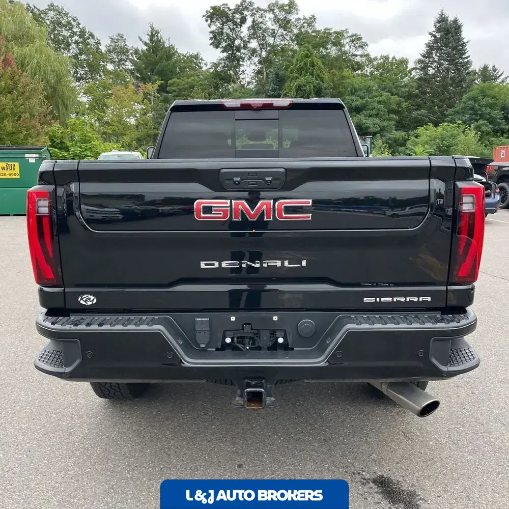 2024 GMC Sierra 2500HD Denali