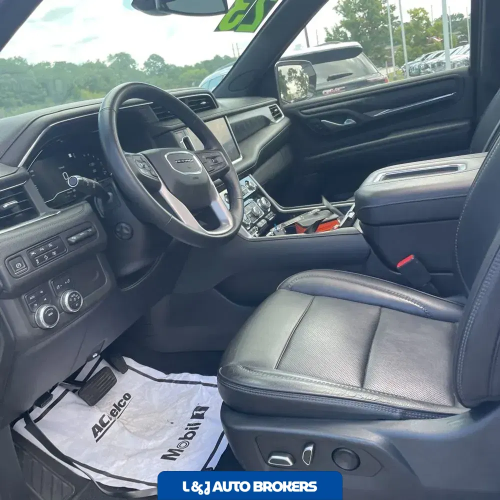 2023 GMC Yukon XL Denali