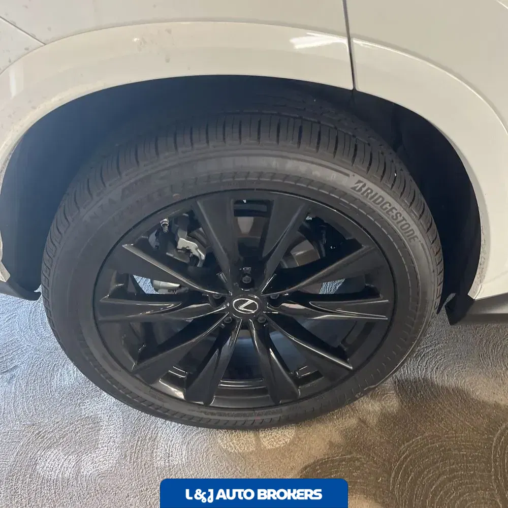 2024 Lexus NX 450h+ F SPORT Handling