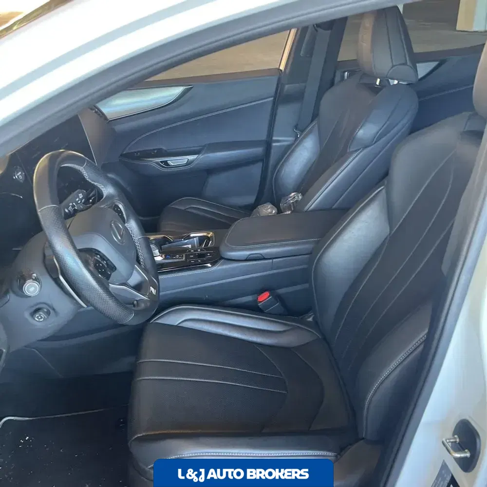 2024 Lexus NX 450h+ F SPORT Handling