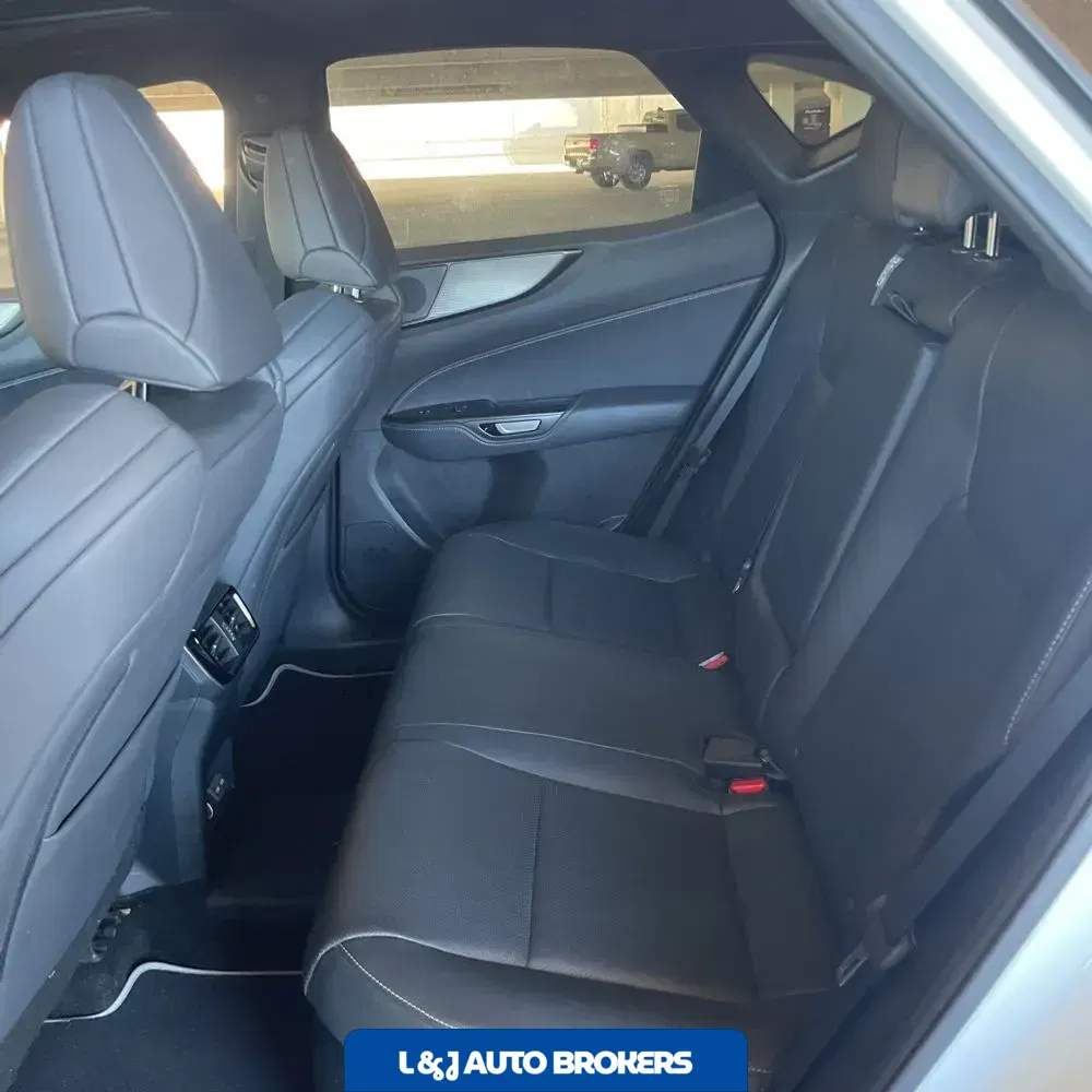 2024 Lexus NX 450h+ F SPORT Handling