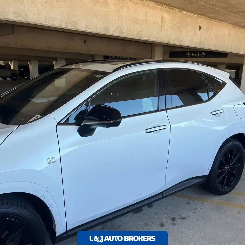 2024 Lexus NX 450h+ F SPORT Handling
