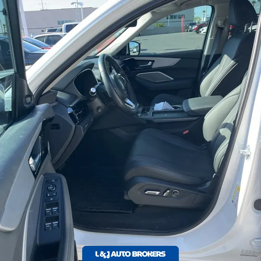 2025 Acura MDX SH-AWD