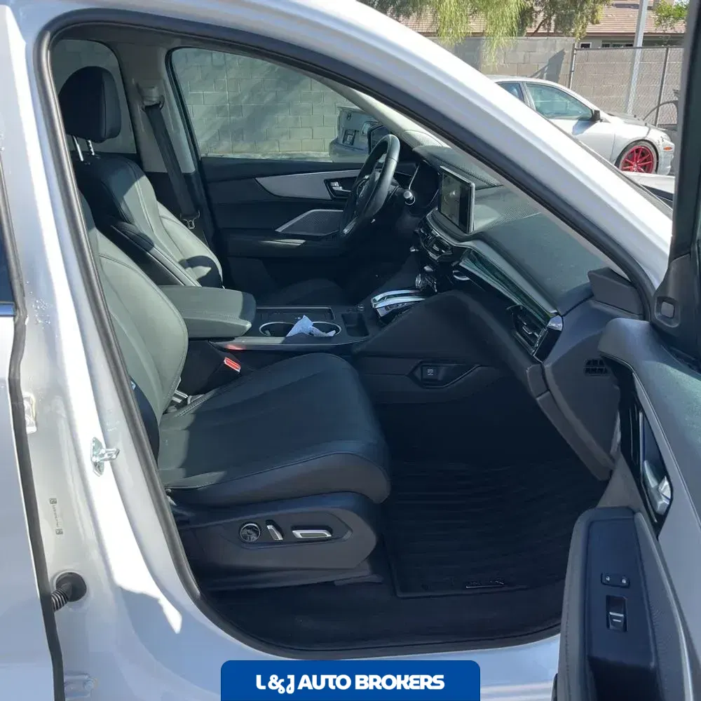 2025 Acura MDX SH-AWD