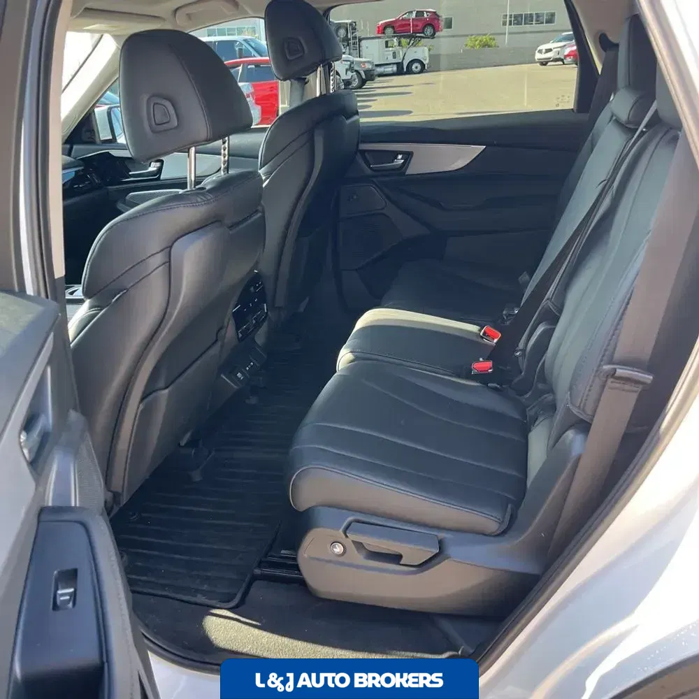 2025 Acura MDX SH-AWD