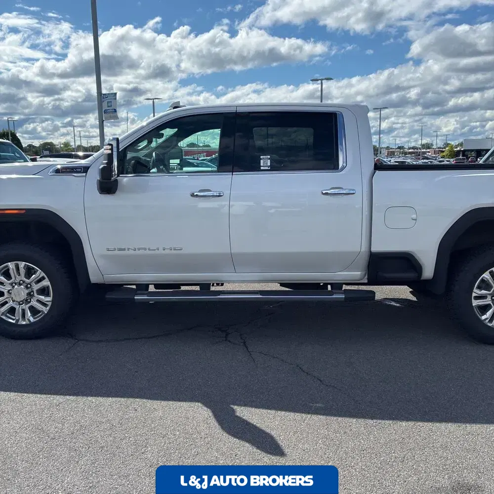 2023 GMC Sierra 2500HD Denali