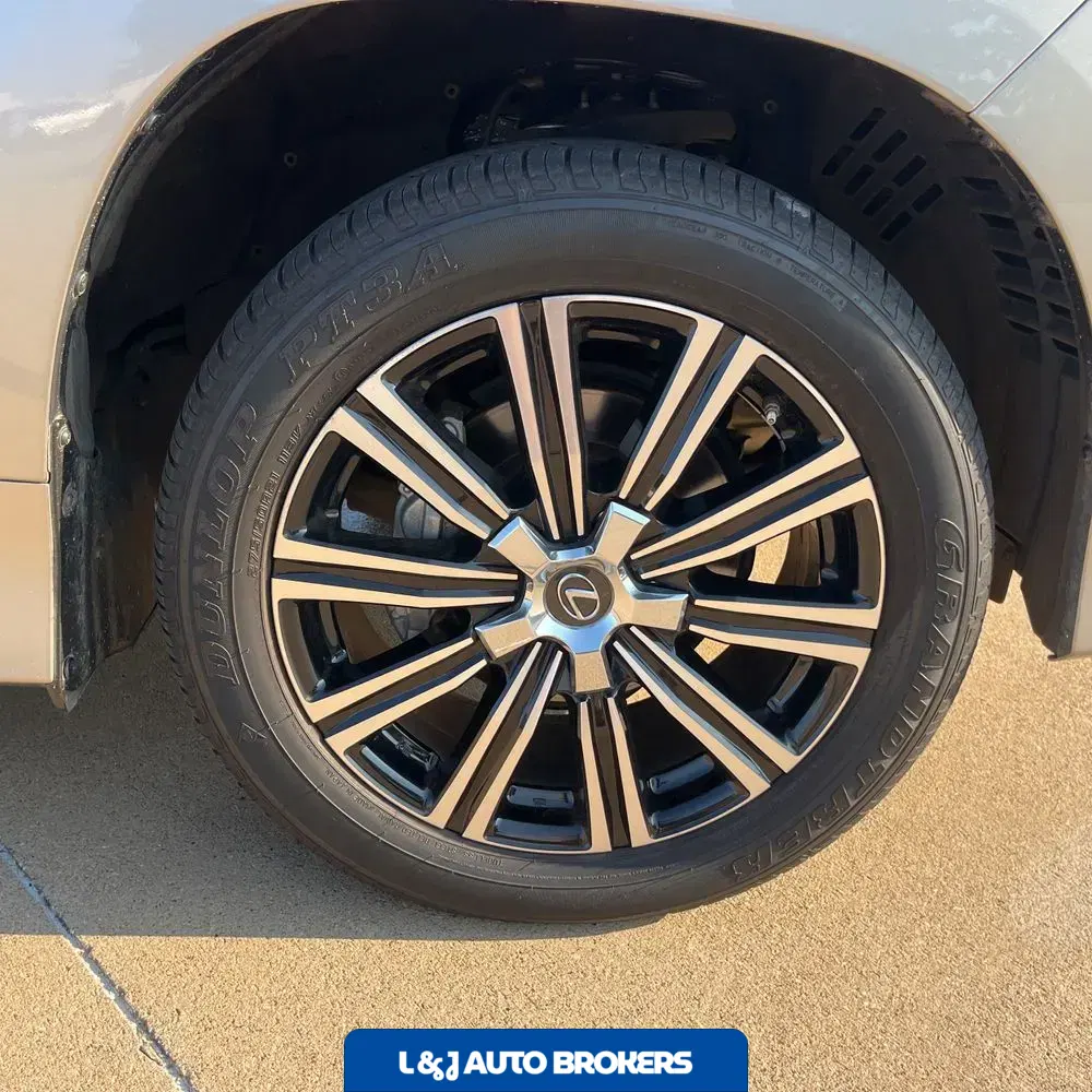 2020 Lexus LX 570 Three-Row